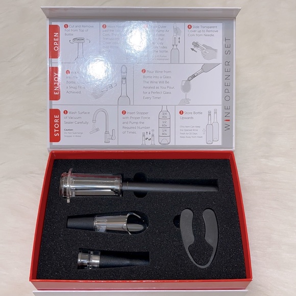 NIB Wine Set - Picture 3 of 3